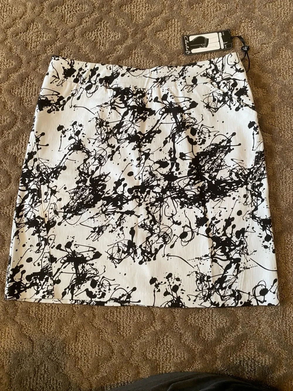 CHARLIE B Black & White Abstract Print Mini Skort - Picture 1 of 3